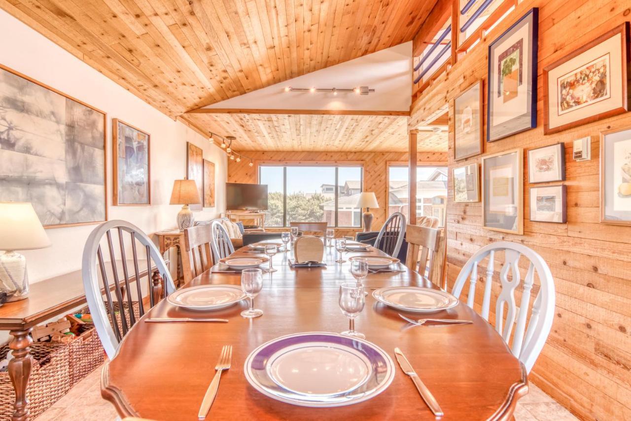 Osborne Beach House Manzanita Exterior photo