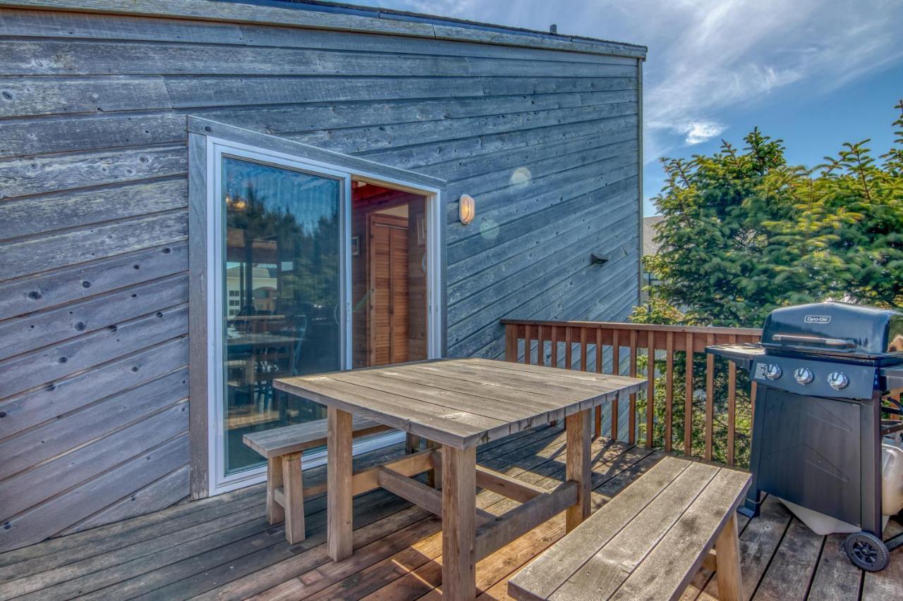 Osborne Beach House Manzanita Exterior photo